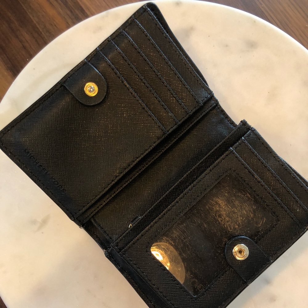 Michael Kors Wallet - Picture 3 of 6